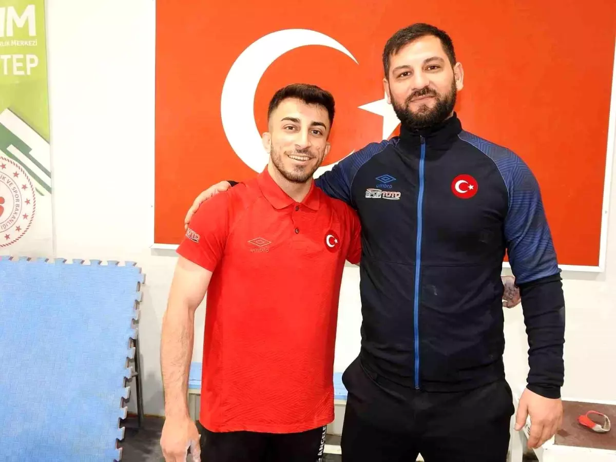 Harun Algül, Avrupa Halter Şampiyonası'nda Altın Madalya Kazandı