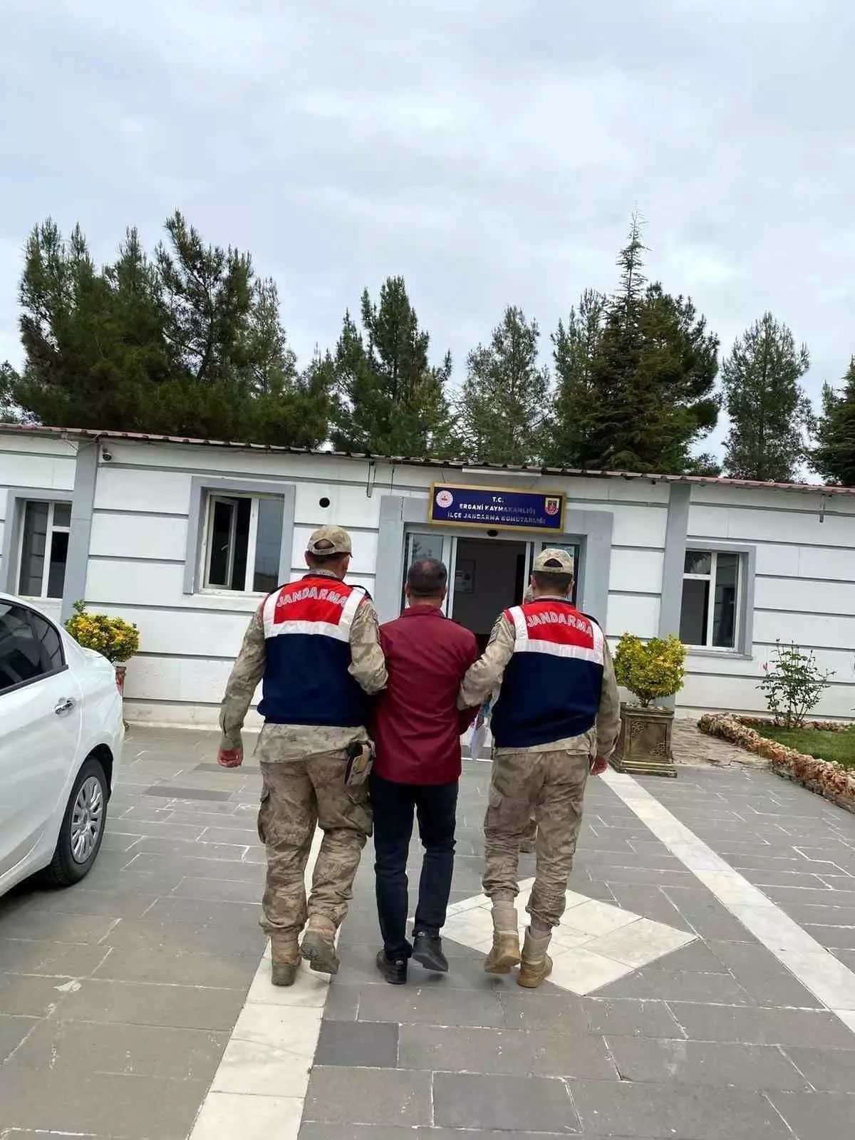 Diyarbakır'da 19 Yıl 7 Ay Hapis Cezası Olan Firari Yakalandı