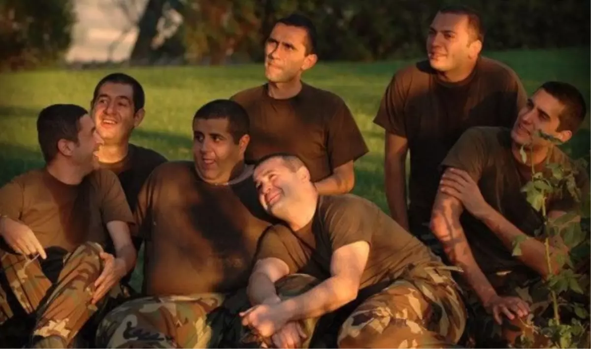 Hababam Sınıfı Askerde filmi oyuncuları kim, konusu ne, sonu nasıl bitiyor? Hababam Sınıfı Askerde filmi ne zaman, nerede çekildi?