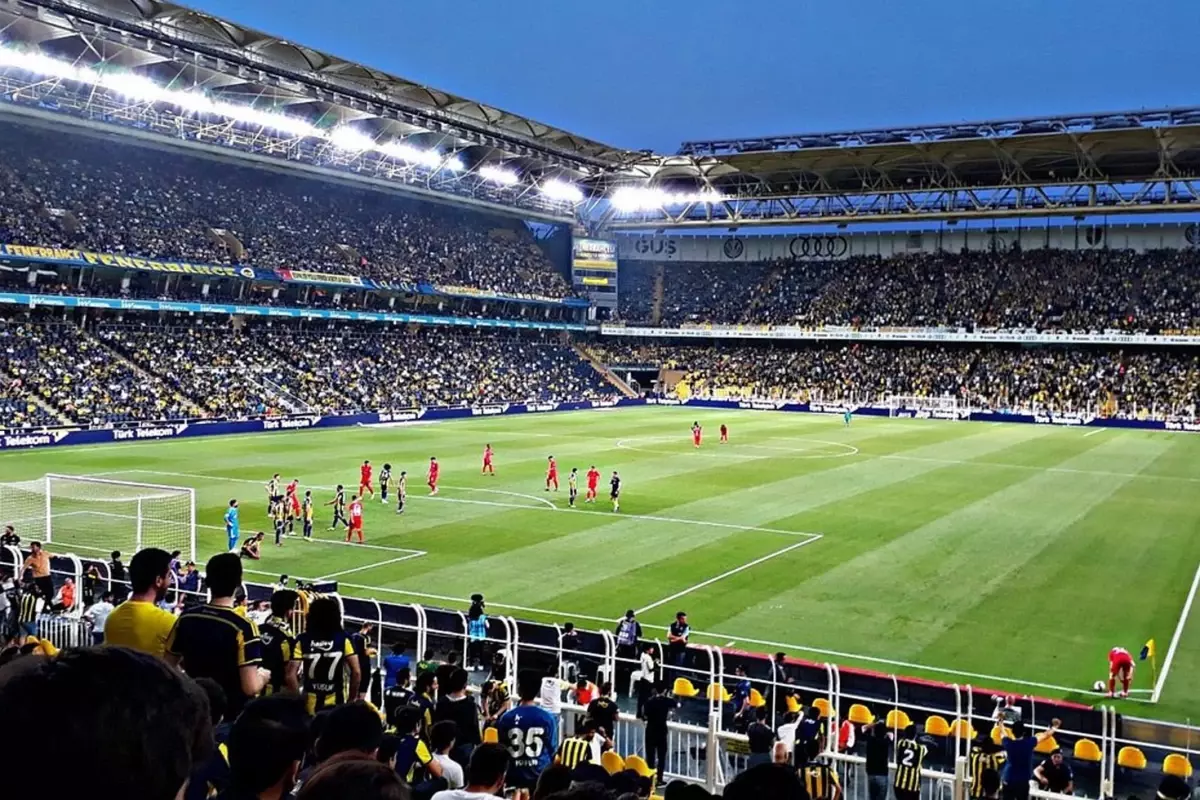 Kadıköy bu sezon rakiplere deplasman değil Fenerbahçe'ye 'dertlasman' oldu