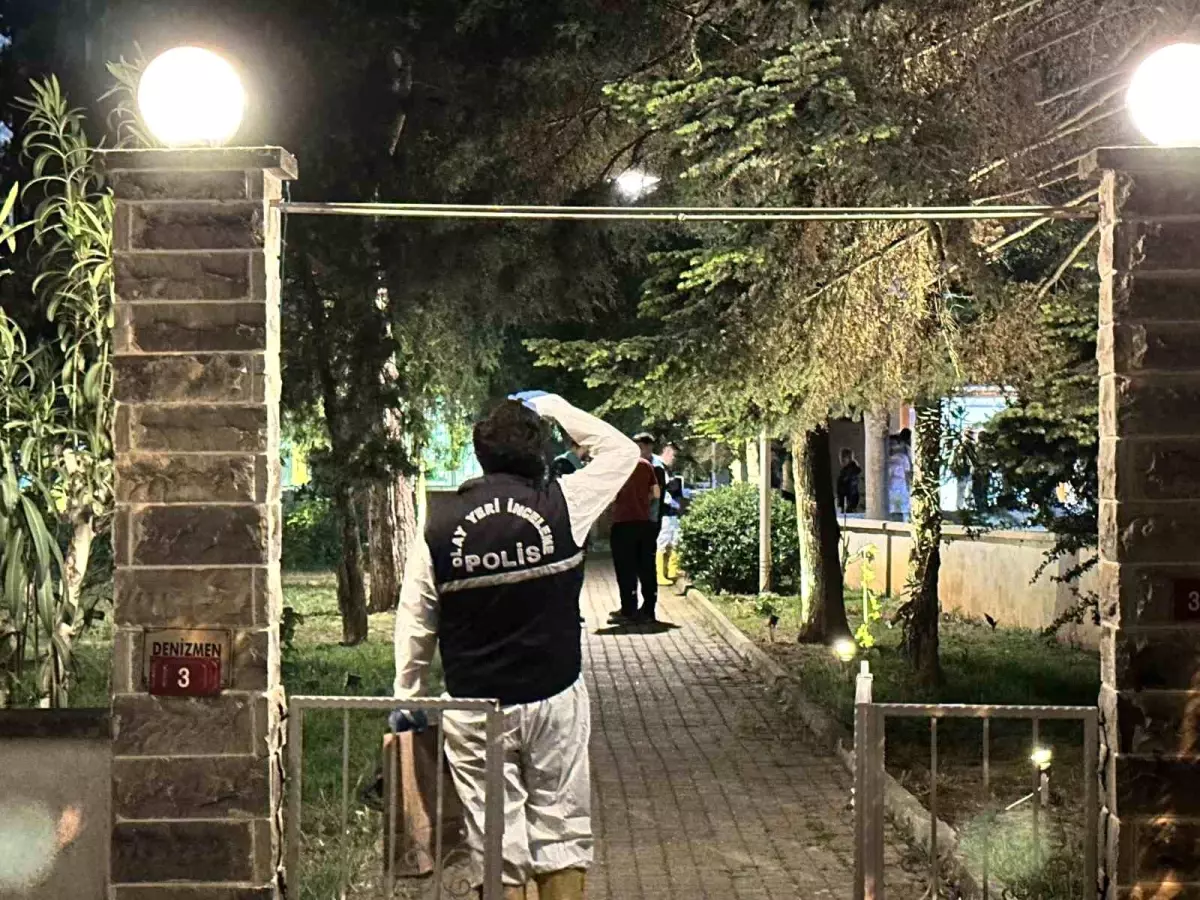 Kadıköy'de Yangın: 1 Kişi Hayatını Kaybetti