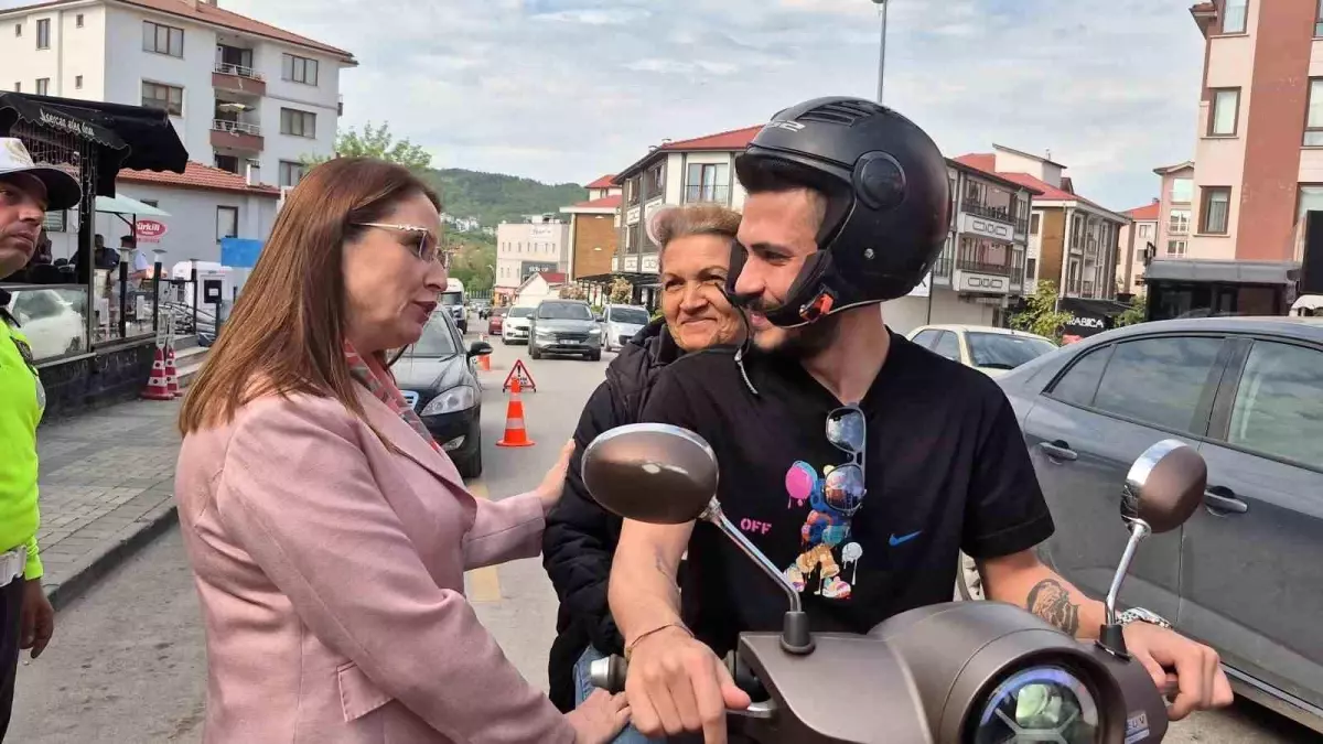 Vali Arslan, Kasksız Yolcuya Anneler Günü Hediyesi Kask Almasını İstedi