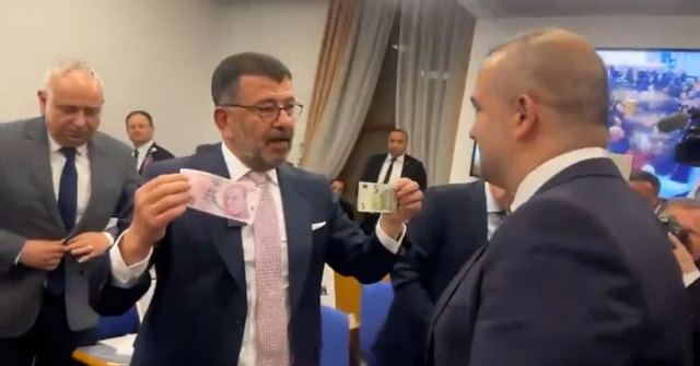 Protest against Central Bank President Karahan in the Assembly