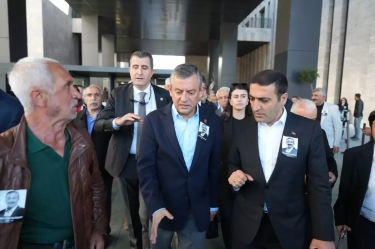 Özgür Özel'e saldıran cani, 24 yıl önce de bıçak zoruyla çocuğun parasını gasbetmiş