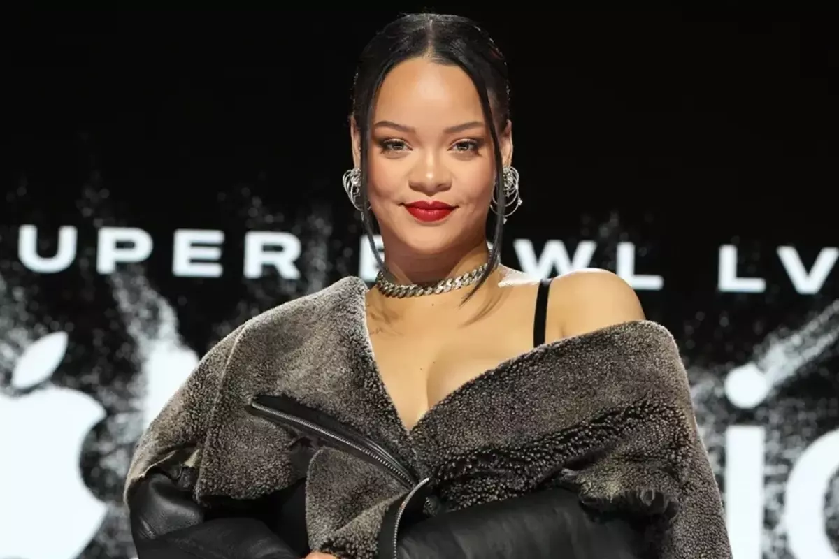 Rihanna'dan Met Gala'da sürpriz hamilelik duyurusu