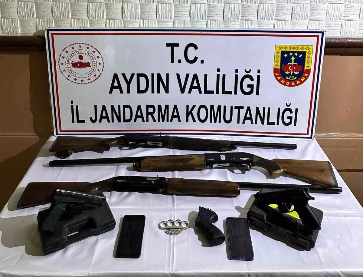 Söke'de Silah Kaçakçılığı Operasyonu: Çok Sayıda Silah Ele Geçirildi