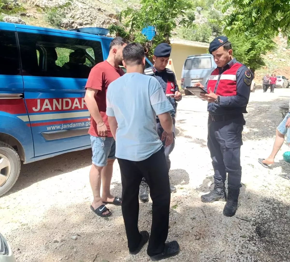 Adıyaman’da Jandarma Güvenlik Uygulamaları Gerçekleştirdi