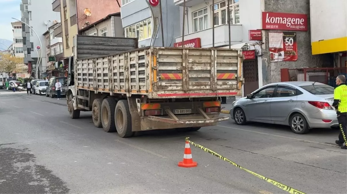 Karabük'te Kamyon Çarpması Sonucu Bir Kadın Hayatını Kaybetti