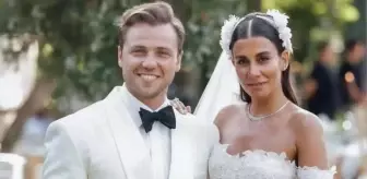 Zeynep Mayruk ve Tolga Sarıtaş bebeklerinin cinsiyetini açıkladı