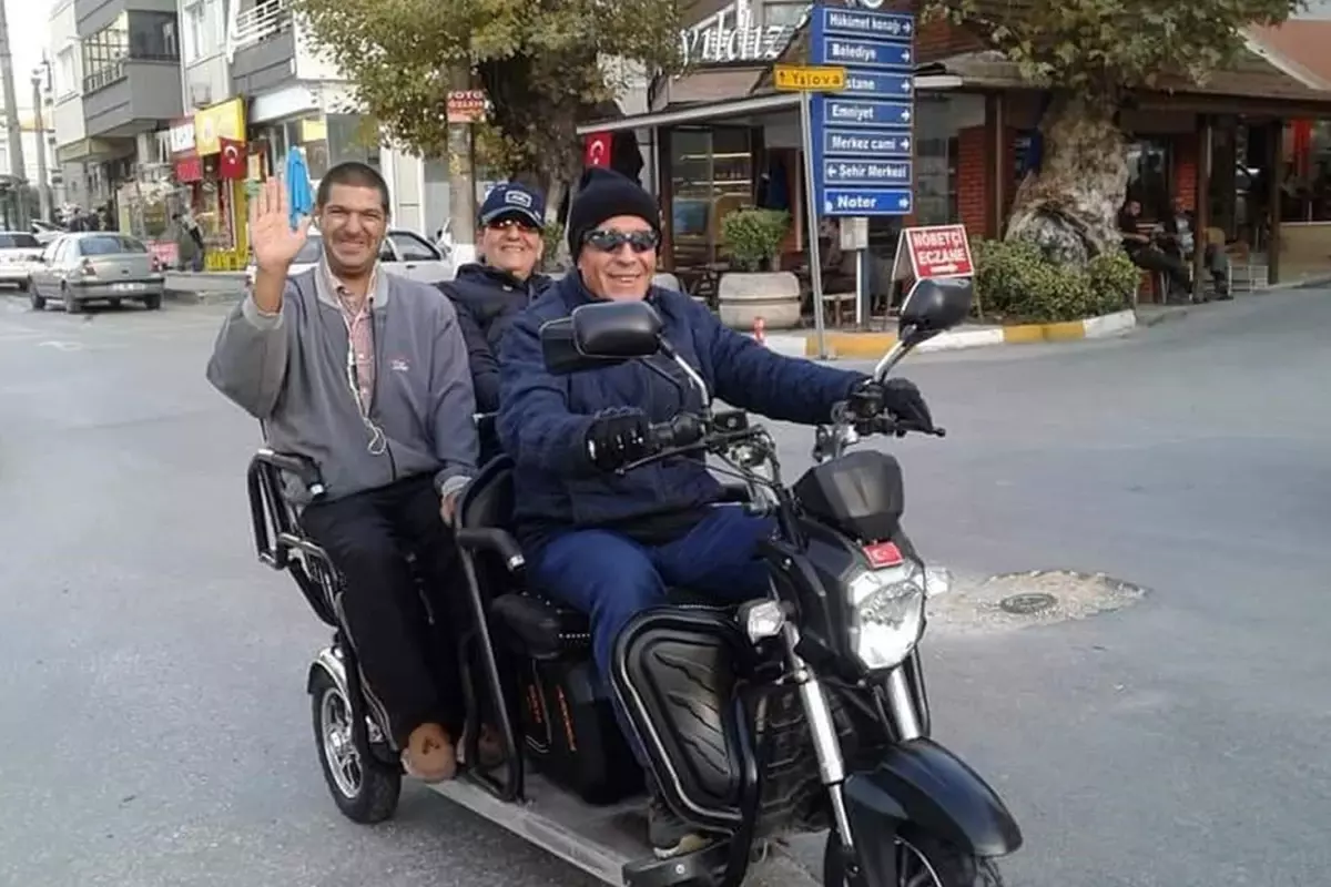 Yalova'da çöp evde yangın: Karı-koca hayatını kaybetti