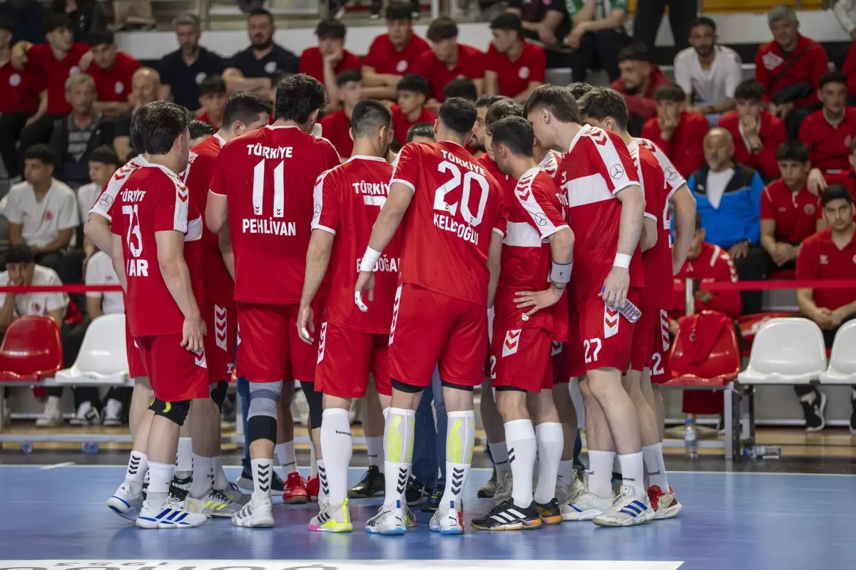 A Milli Hentbol Takımı, Avusturya'ya 34-29 Mağlup Oldu