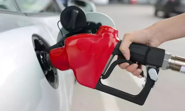 AKARYAKIT FİYATLARI 7 MAYIS 2025: Akaryakıt, benzin, motorin, LPG fiyatları ne kadar, düştü mü? İstanbul, Ankara, İzmir güncel akaryakıt fiyatları!