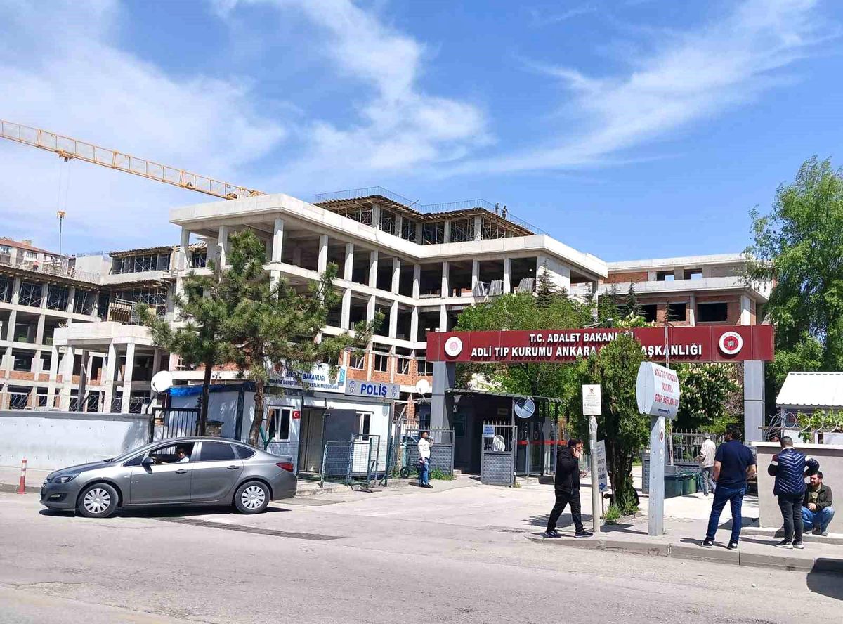 Ankara'da Trafik Kazası: 3 Kişi Hayatını Kaybetti