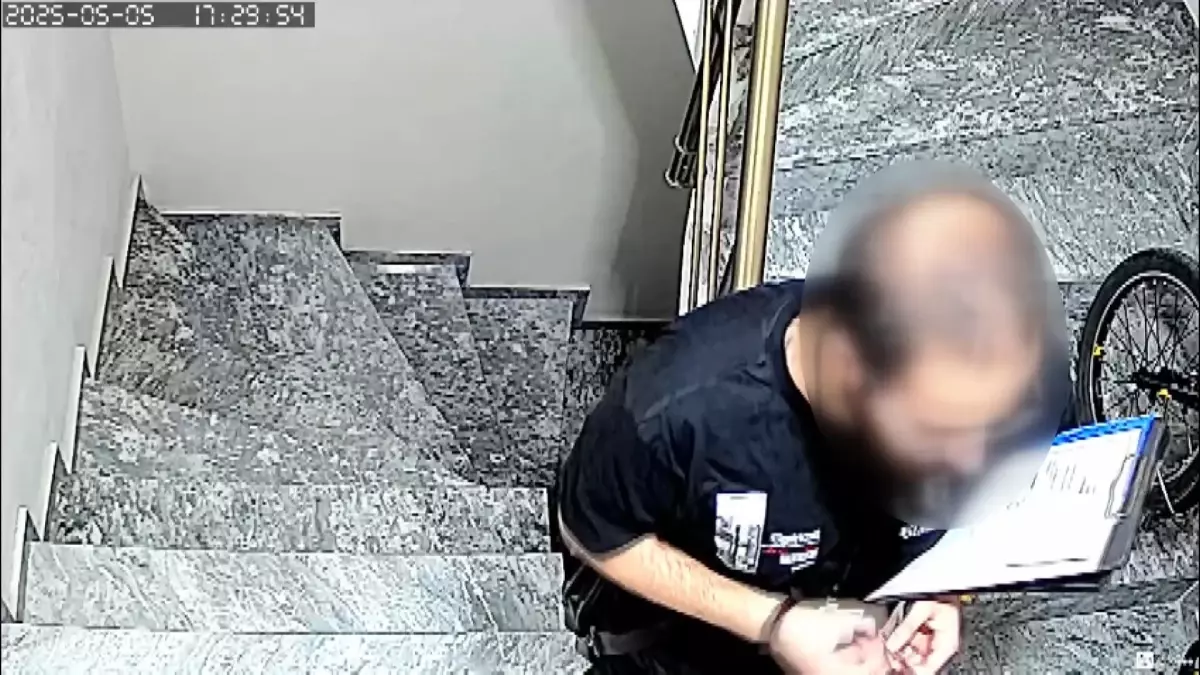 Avcılar'da Dolandırıcılık Şebekesi: Sahte Bakanlık Görevlileri Kimlik Bilgisi Topladı