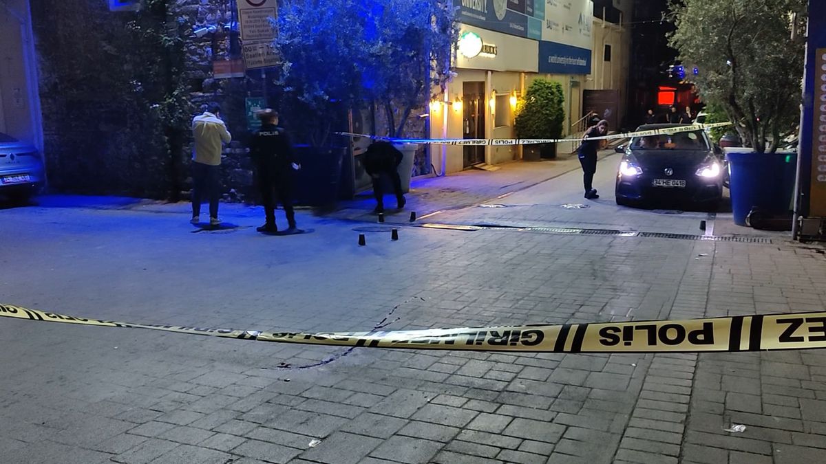 Beşiktaş'ta Eğlence Mekanında Silahlı Kavga: 1 Yaralı