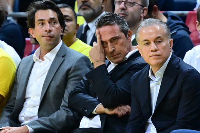 Canlı: Kongre kararı mı aldı? Ali Koç konuşuyor Canlı: Kongre kararı mı aldı? Ali Koç konuşuyor