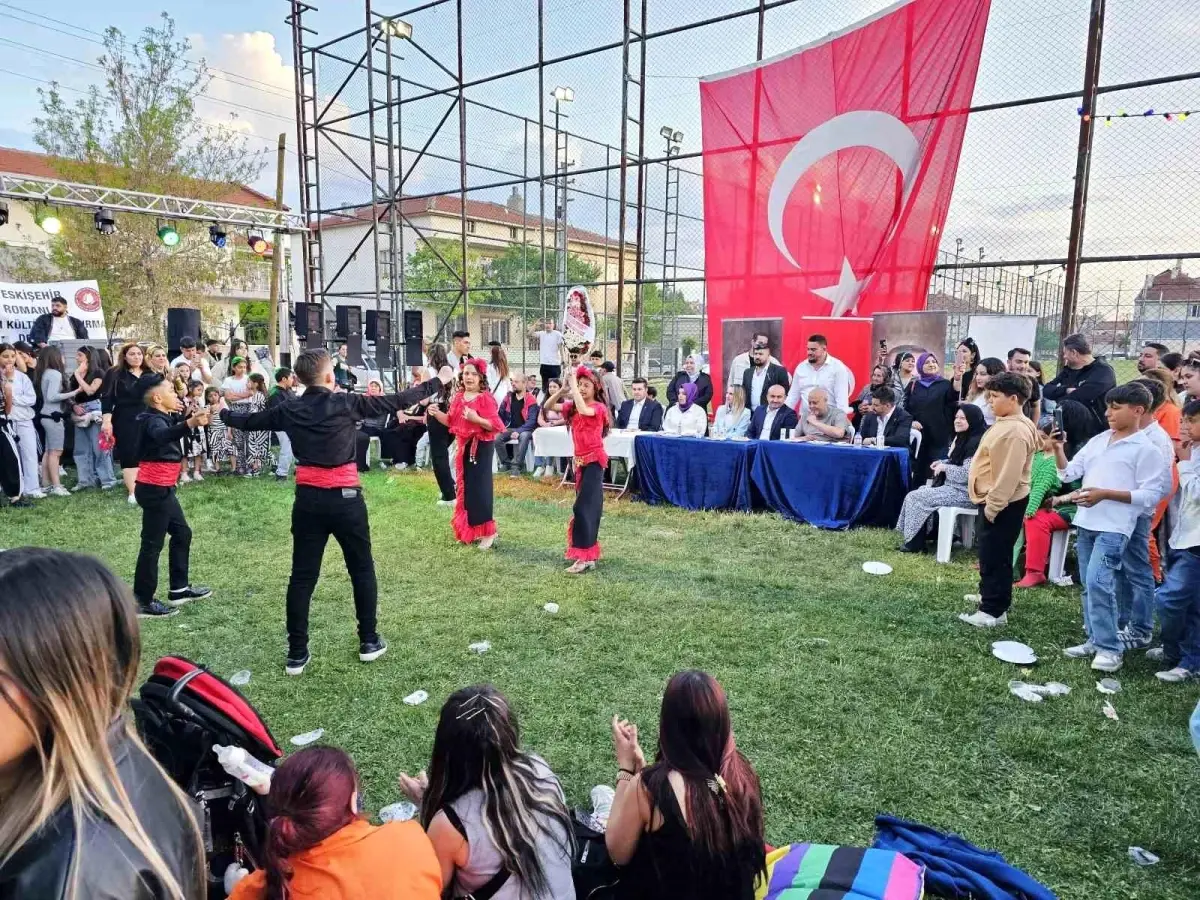 Eskişehir Hıdırellez Şenlikleri'nde 'Binbir renk, tek milletiz' vurgusu