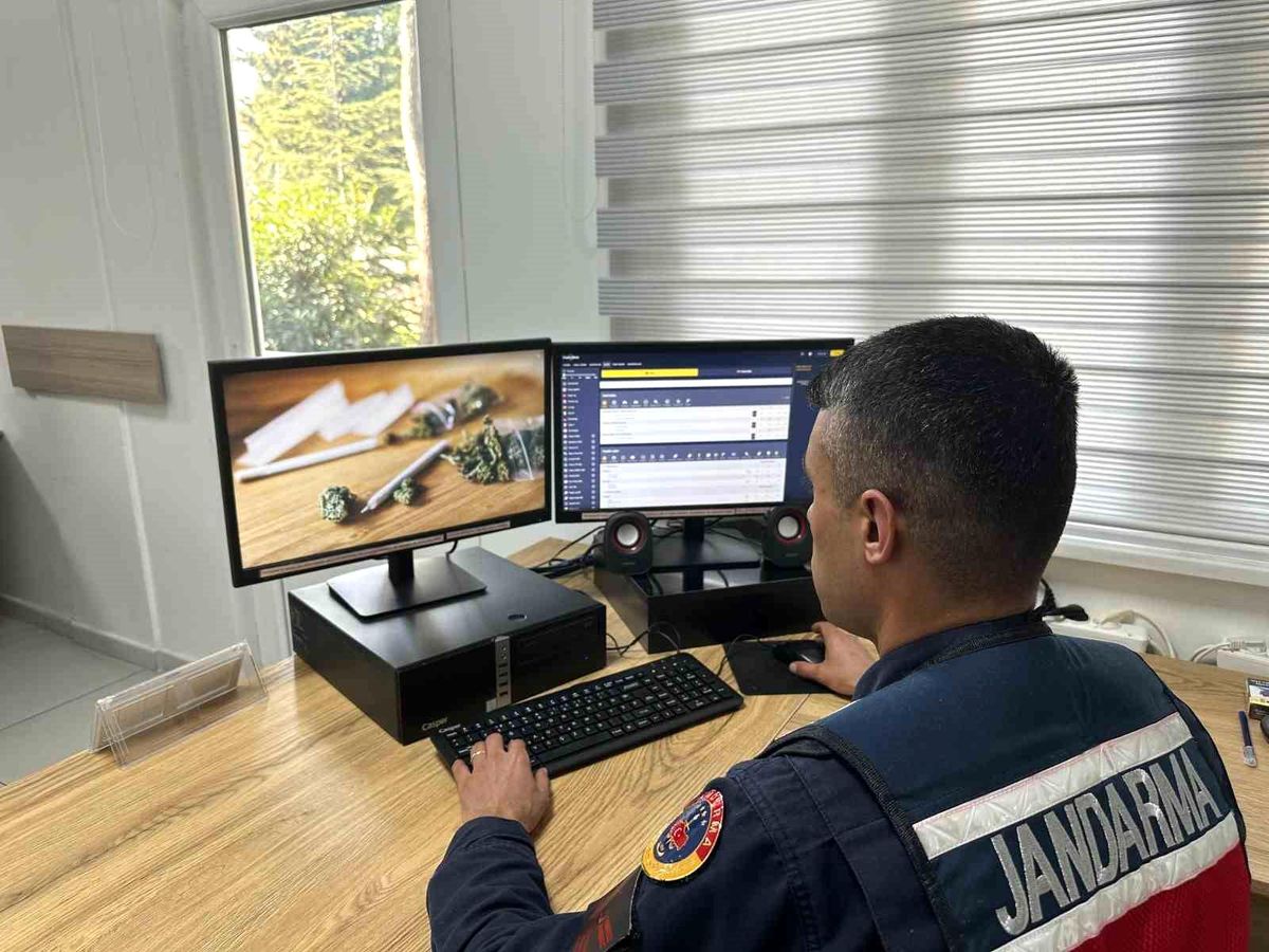 Gaziantep'te Siber Dolandırıcılık Faaliyetlerine Operasyon: 18 Şüpheli Yakalandı