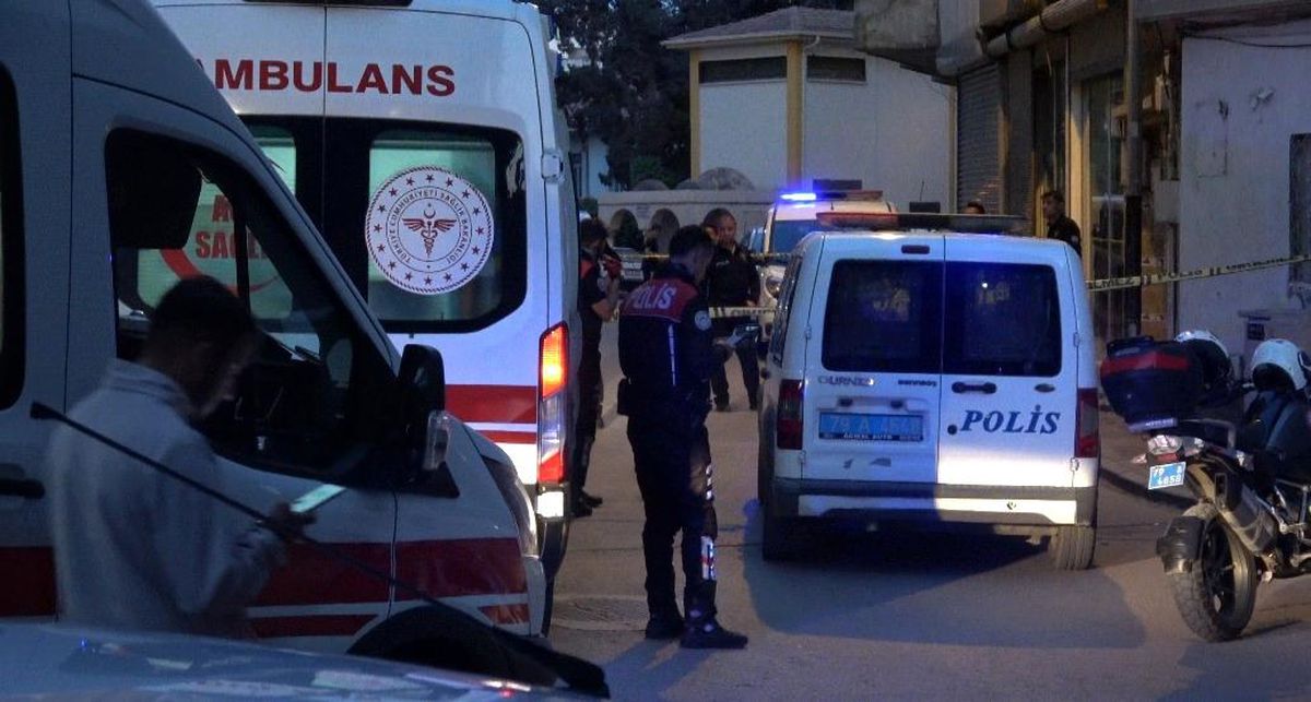 Kilis'te Park Yeri Kavgasında Baba ve Oğul Yaralandı