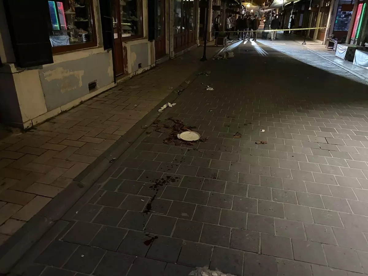 Manisa'da Bıçaklı Kavga: Bir Kişi Ağır Yaralı