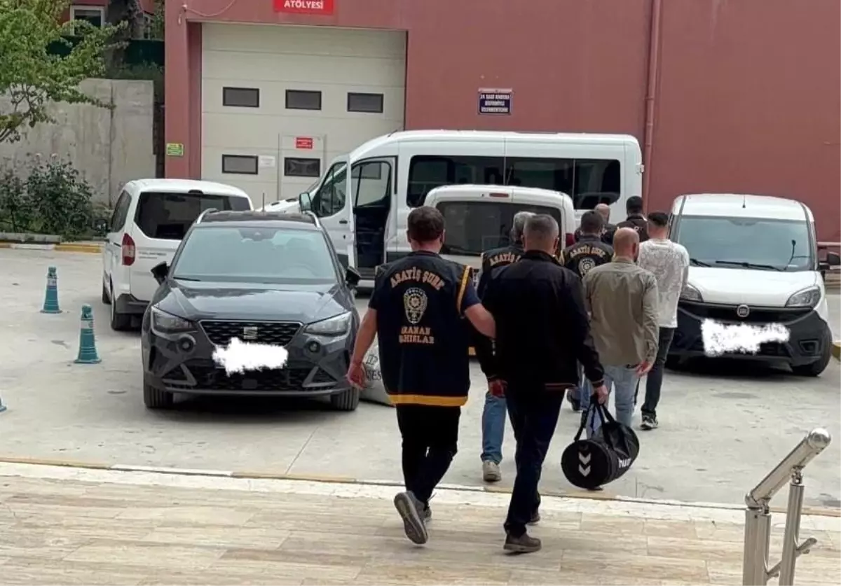 Manisa'da Aranan Şahıslar Uygulaması: 24 Kişi Gözaltına Alındı