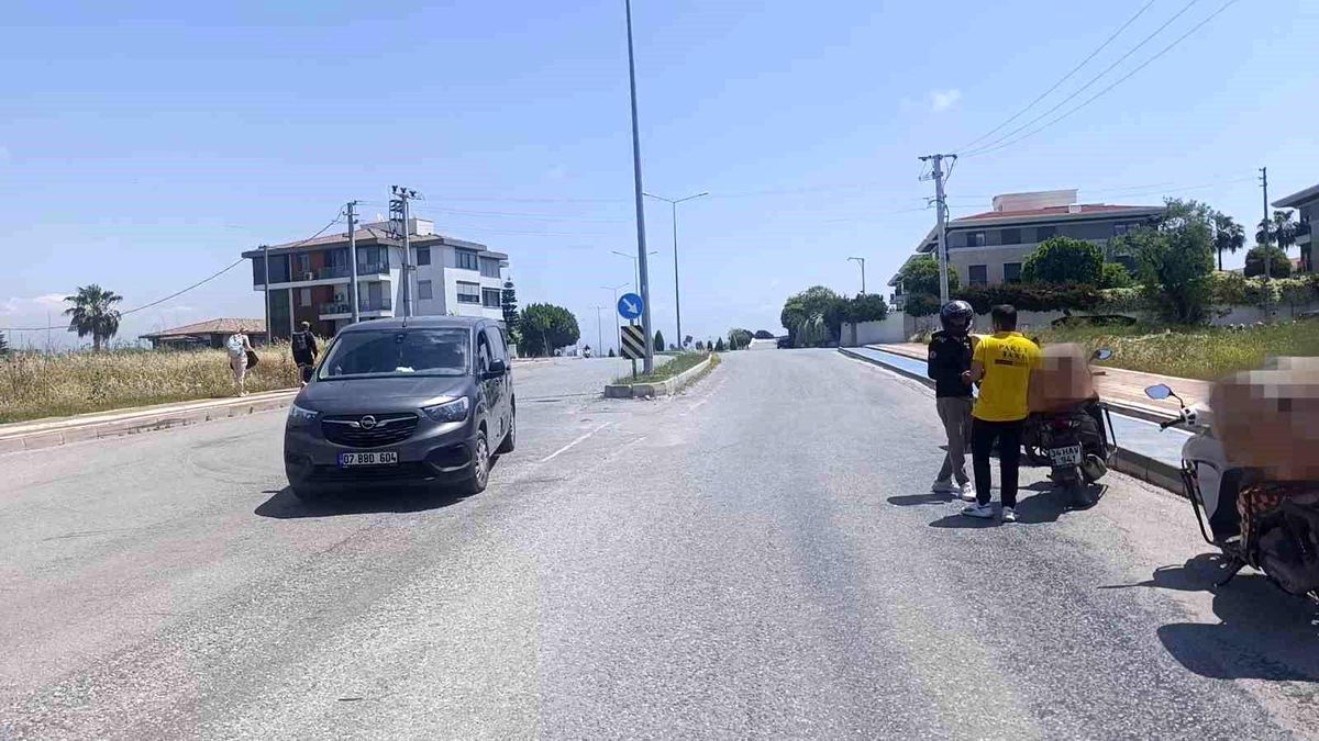 Manavgat'ta Motosiklet Kazası: Sürücü Yaralandı
