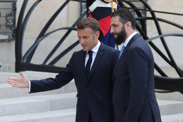 Syrian President El-Shara and Macron Met