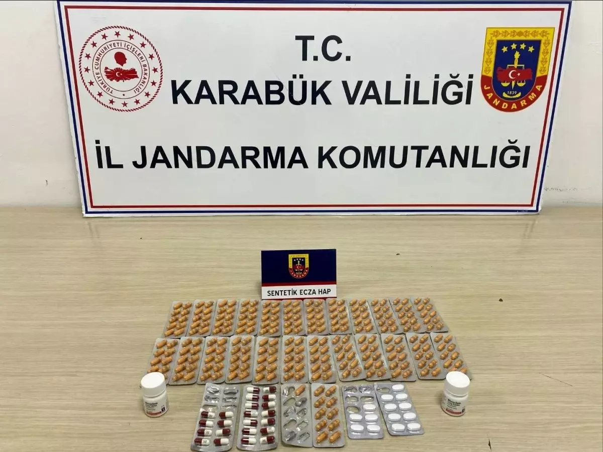 Karabük'te Uyuşturucu Operasyonları: 7 Gözaltı ve 369 Uyuşturucu Hap
