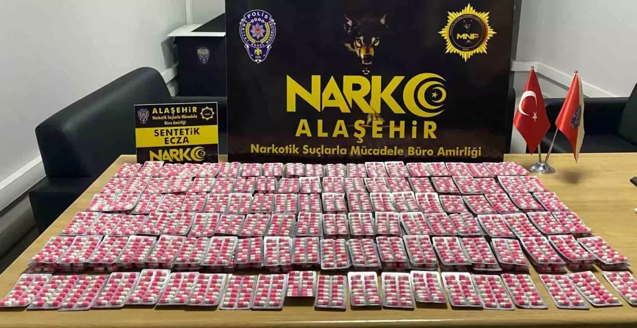 Manisa'da Uyuşturucu Operasyonu: 4 Bin 482 Hap Ele Geçirildi