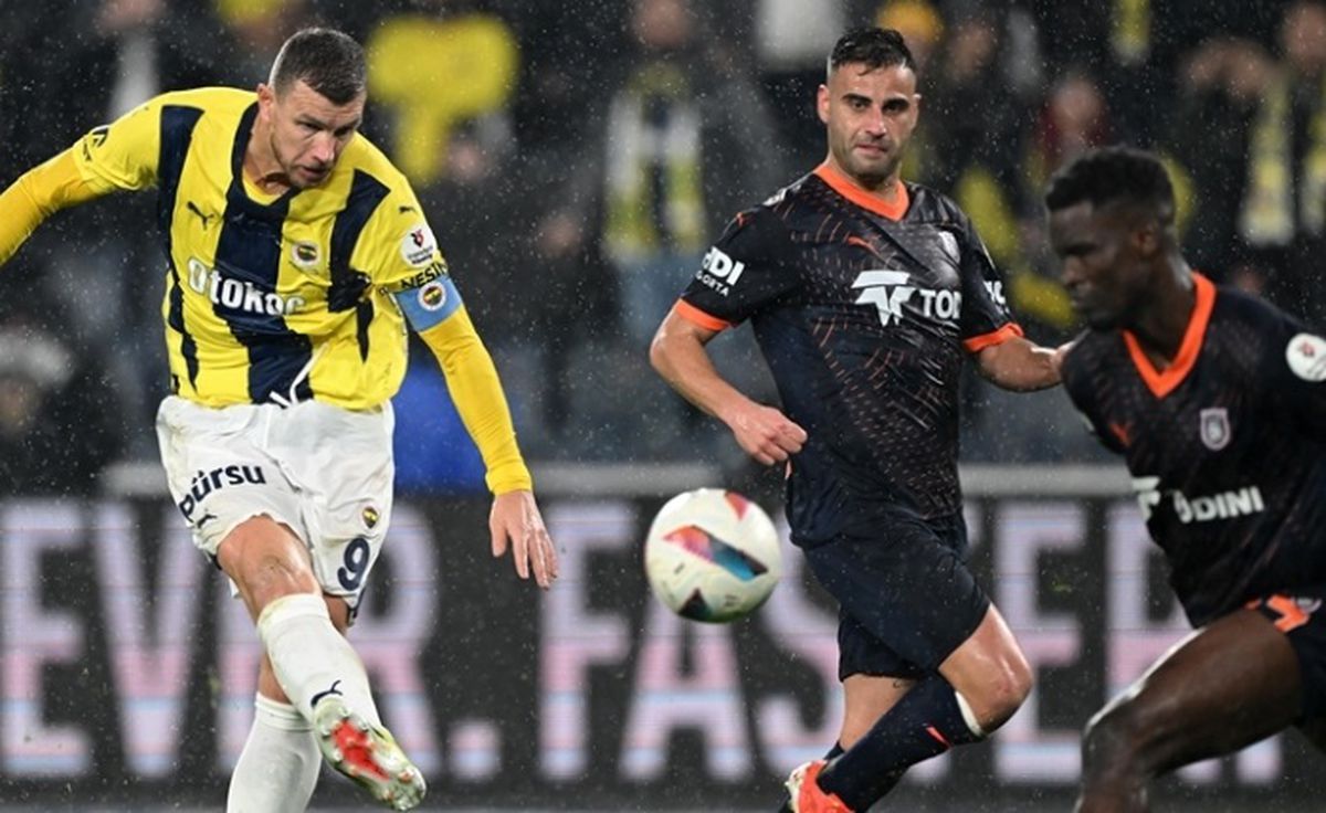 Başakşehir Fenerbahçe muhtemel 11'ler! Başakşehir Fenerbahçe maç kadrosunda kimler var?
