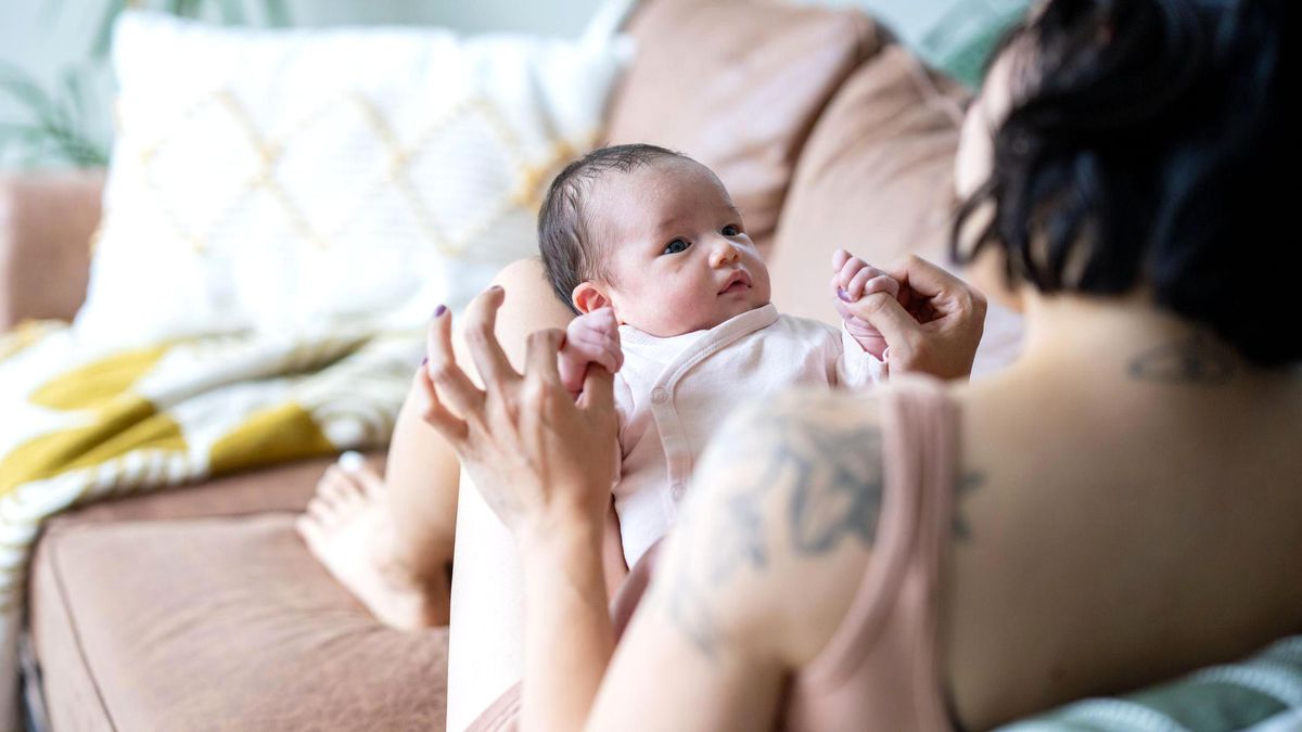'Bebeğimi öldürdüğümü sandım': Doğum sonrası psikoz nedir?