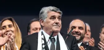 Süper Lig devinin yeni transferi domuz gribi oldu