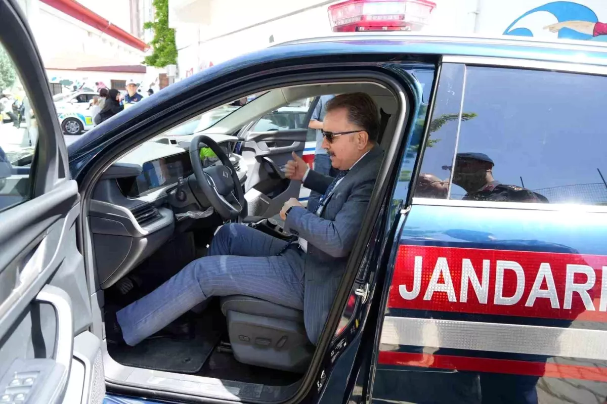 Edremit Jandarma Komutanlığı'na Yerli TOGG Tahsis Edildi