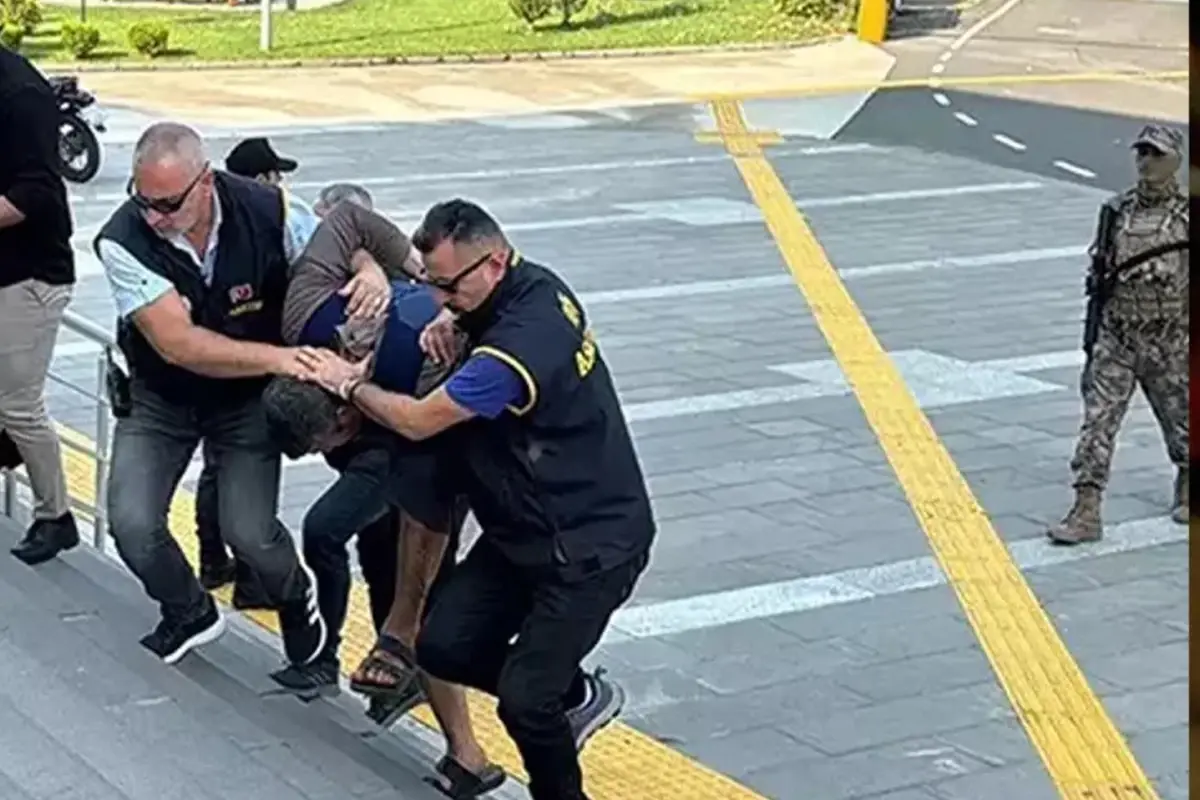 Eşini ütüyle öldüren sanığın çocuğu babasından şikayetçi oldu: En ağır şekilde cezalandırılsın