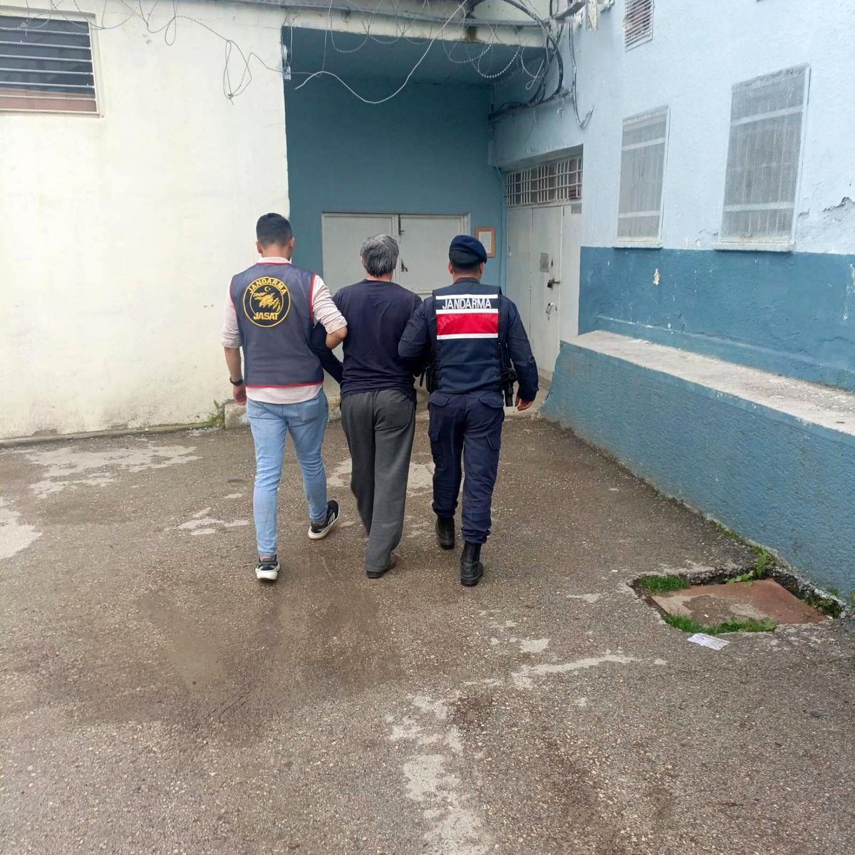 Kastamonu'da Yakalama Kararı Bulunan İki Hükümlü Jandarma Ekipleri Tarafından Yakalandı