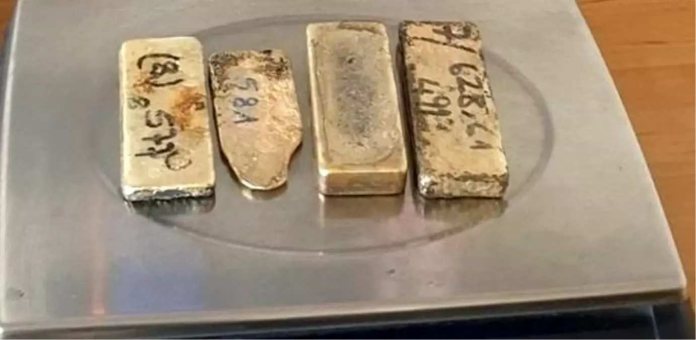 Edirne'de Kaçak Altın Operasyonu: Kadın Yolcunun İç Çamaşırında 2 Kilogram Altın Ele Geçirildi