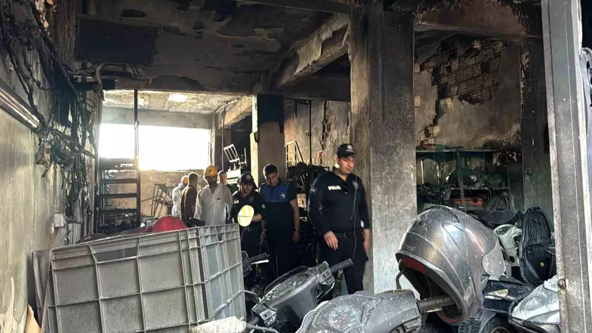 Kağıthane'de Motosiklet Tamirhanesinde Patlama: Bir Genç Hayatını Kaybetti