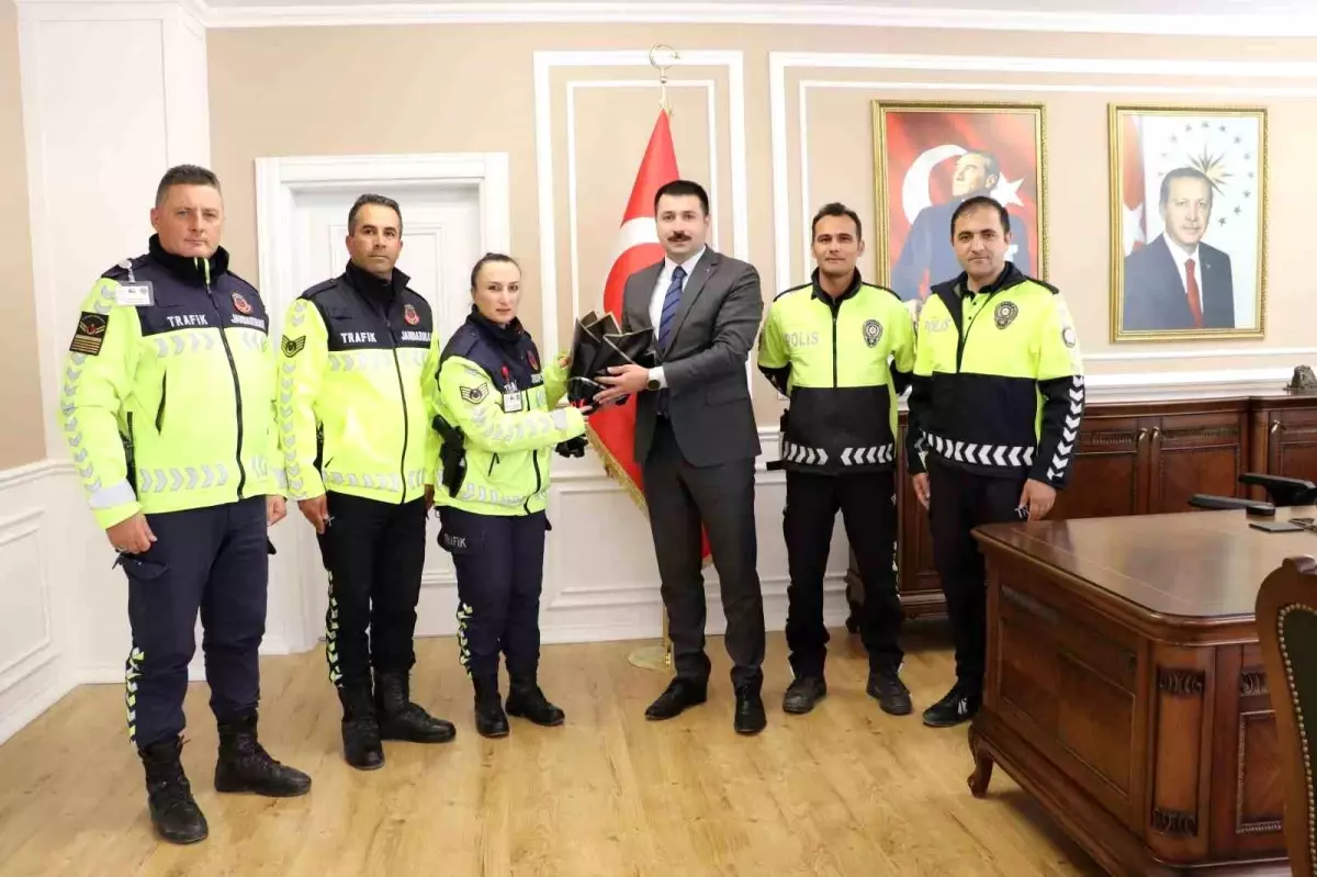 Diyadin Kaymakamı Mustafa Karali, Trafik Haftası Kapsamında Trafik Personelini Kabul Etti