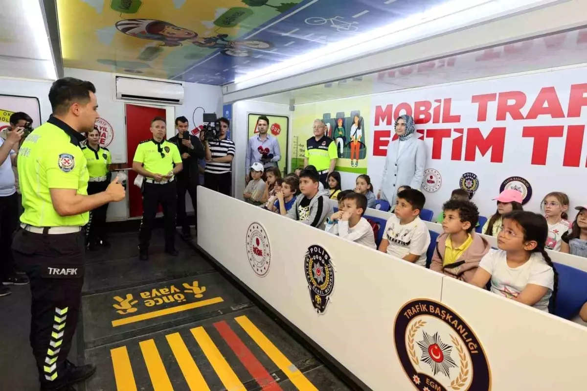 Trafik Haftası'nda Çocuklara Trafik Bilinci Aşılandı