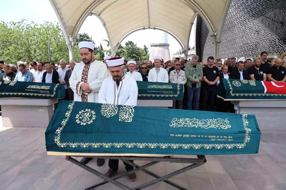 Yazar Süha Oğuzertem Yangın Sonucu Hayatını Kaybetti