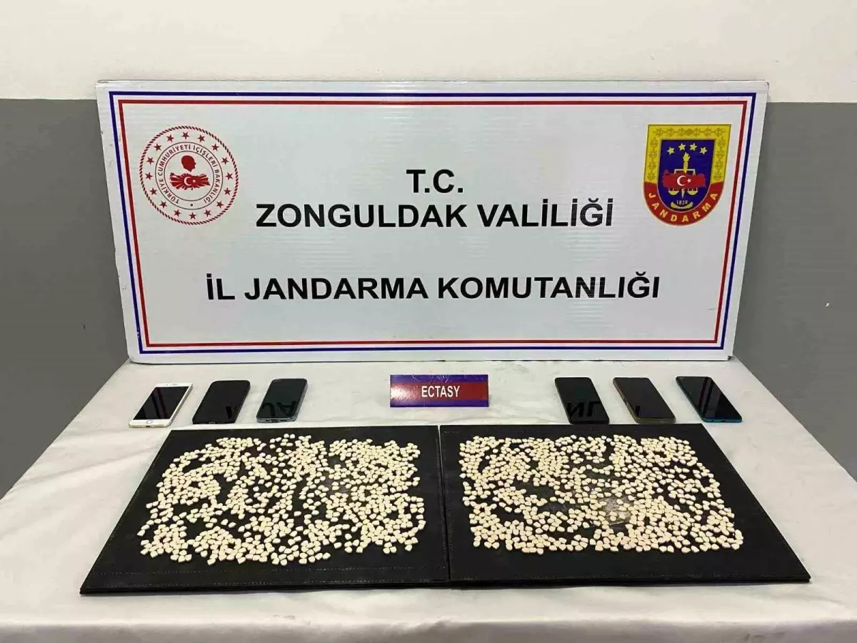 Zonguldak'ta Narkotik Operasyonu: 4 Şüpheli Tutuklandı