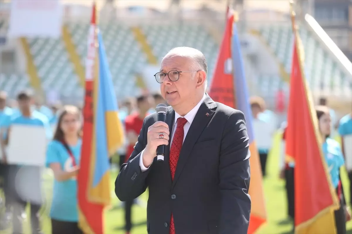 19 Mayıs Atatürk'ü Anma, Gençlik ve Spor Bayramı, Kırklareli'nde törenle kutlandı