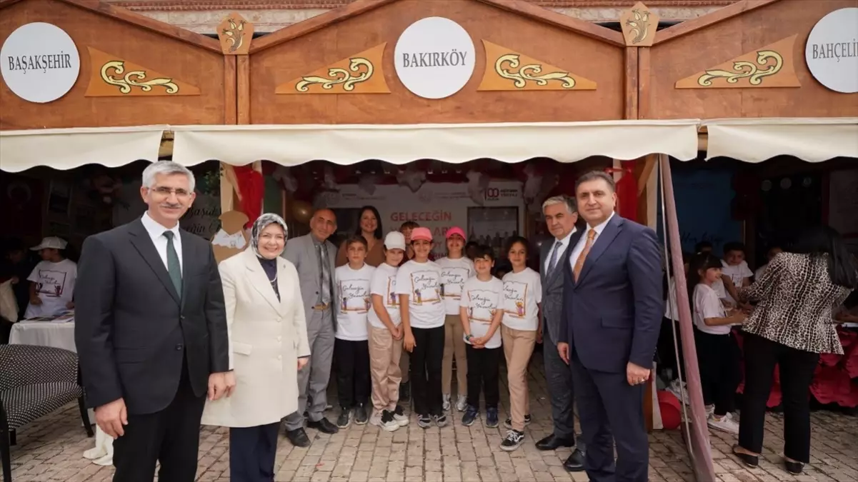 Geleceğin Yazarları Projesi Kapsamında 2. Kitap Fuarı İstanbul'da Gerçekleşti