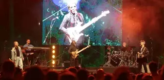 Akra Caz Festivali'nde Richard Bona Sahne Aldı