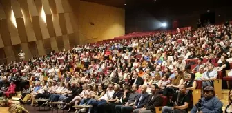 Denizli'de Uluslararası Cam Bienali'nde Göz Alıcı Defile