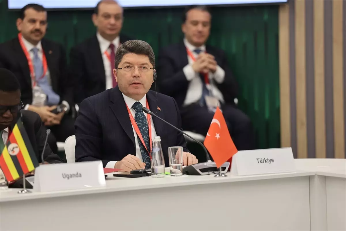 Adalet Bakanı Tunç, '13. St. Petersburg Uluslararası Hukuk Forumu'nda konuştu Açıklaması