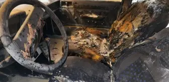 Adana'da Park Halindeki Otomobilde Yangın Çıktı