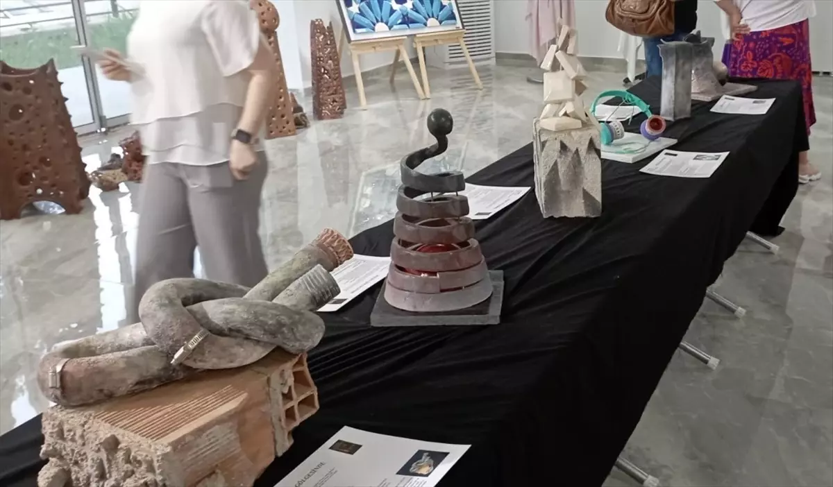 İlker Yılmaz'ın 'Ateşin Gölgesi' Sergisi Adana'da Açıldı