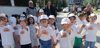 Adana ve Osmaniye'de 'Uluslararası Aile Günü' kapsamında yürüyüş düzenlendi