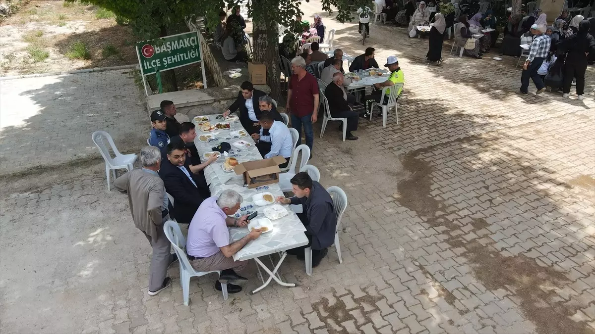 Afyonkarahisar'dan kısa